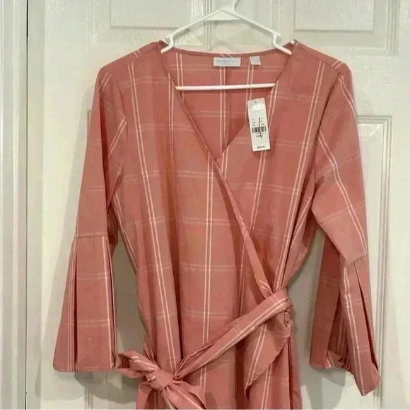 New York & Company Dress Women Size S Pink White Plaid Tulip Hem Wrap V Neck NWT - Picture 9 of 10